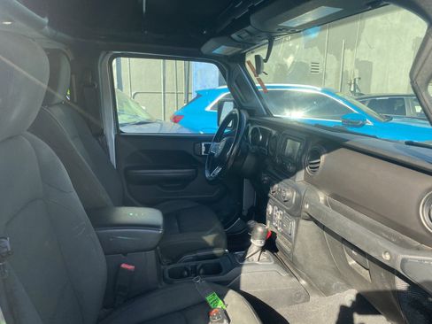 Used 2020 Jeep Gladiator Sport w/ Quick Order Package 24S image 20