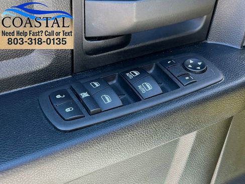 Used 2023 RAM 1500 Tradesman w/ Chrome Appearance Group RWD image 8