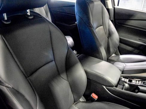 Used 2023 Honda Accord Touring image 10