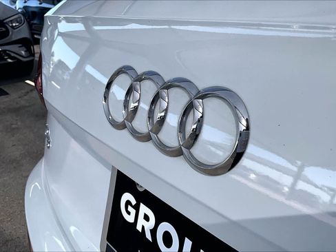Used 2019 Audi Q5 2.0T Premium Plus w/ Premium Plus Package AWD/4WD image 10