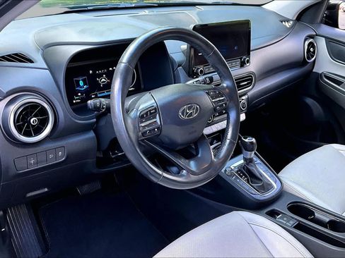 Used 2022 Hyundai Kona Limited AWD/4WD image 17