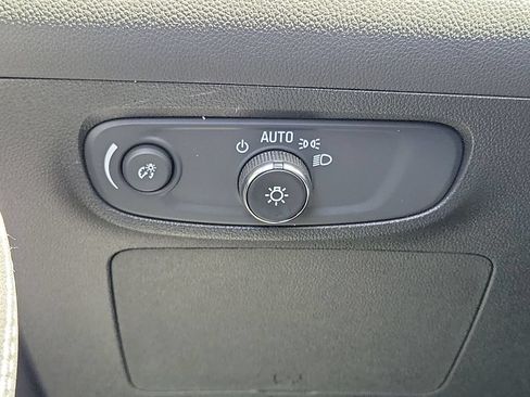 Used 2026 Buick Encore GX Sport Touring FWD image 17