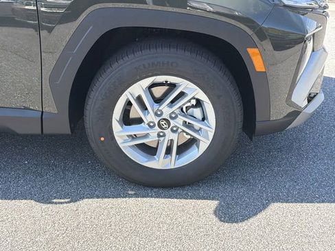 Certified 2026 Hyundai Tucson SE FWD image 12