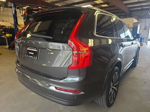 Used 2023 Volvo XC90 B6 Plus AWD/4WD image 3