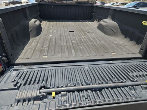 Used 2015 Ford F350 Platinum w/ FX4 Off-Road Package AWD/4WD image 31