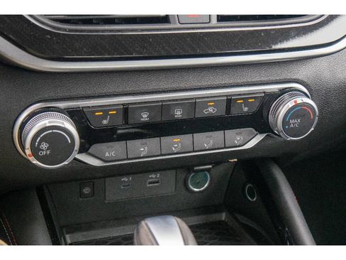 Used 2023 Nissan Altima 2.5 SR w/ SR Premium Package AWD/4WD image 24