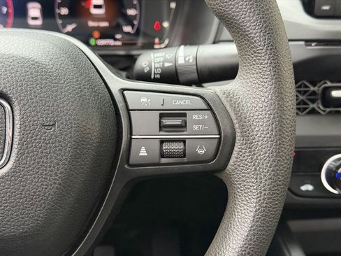 Used 2023 Honda Accord EX image 20