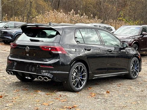 New 2026 Volkswagen Golf image 2