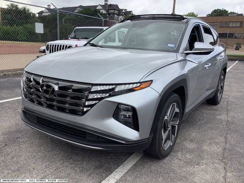 Used 2023 Hyundai Tucson Limited w/ Cargo Package FWD image 4