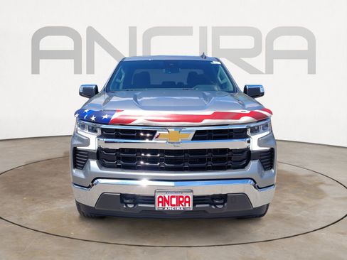 Used 2024 Chevrolet Silverado 1500 LT AWD/4WD image 5