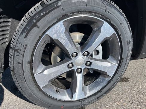 New 2026 Jeep Grand Cherokee Limited image 9