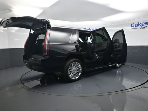 Used 2020 Cadillac Escalade Platinum AWD/4WD image 59