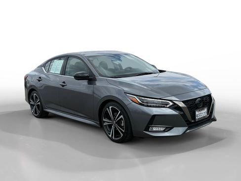 Used 2022 Nissan Sentra SR w/ SR Premium Package FWD image 7