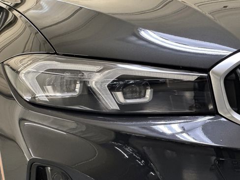 Used 2023 BMW 330i Sedan w/ Parking Assistance Package image 10