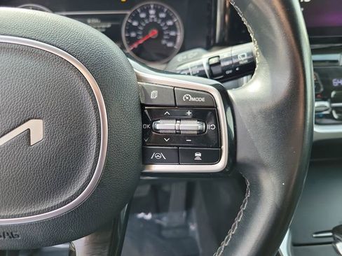 Used 2023 Kia Sorento EX w/ Panoramic Sunroof Package image 16