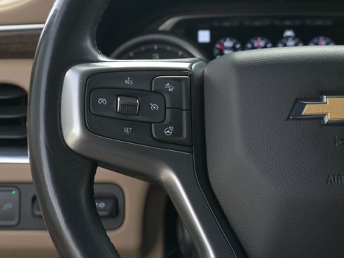 Used 2021 Chevrolet Tahoe Premier w/ Premium Package RWD image 23
