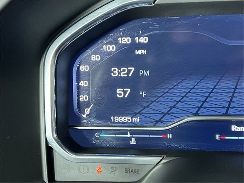 Used 2024 GMC Sierra 2500 AT4X image 12