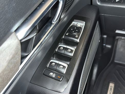 Used 2021 Kia Telluride EX w/ Towing Package FWD image 19