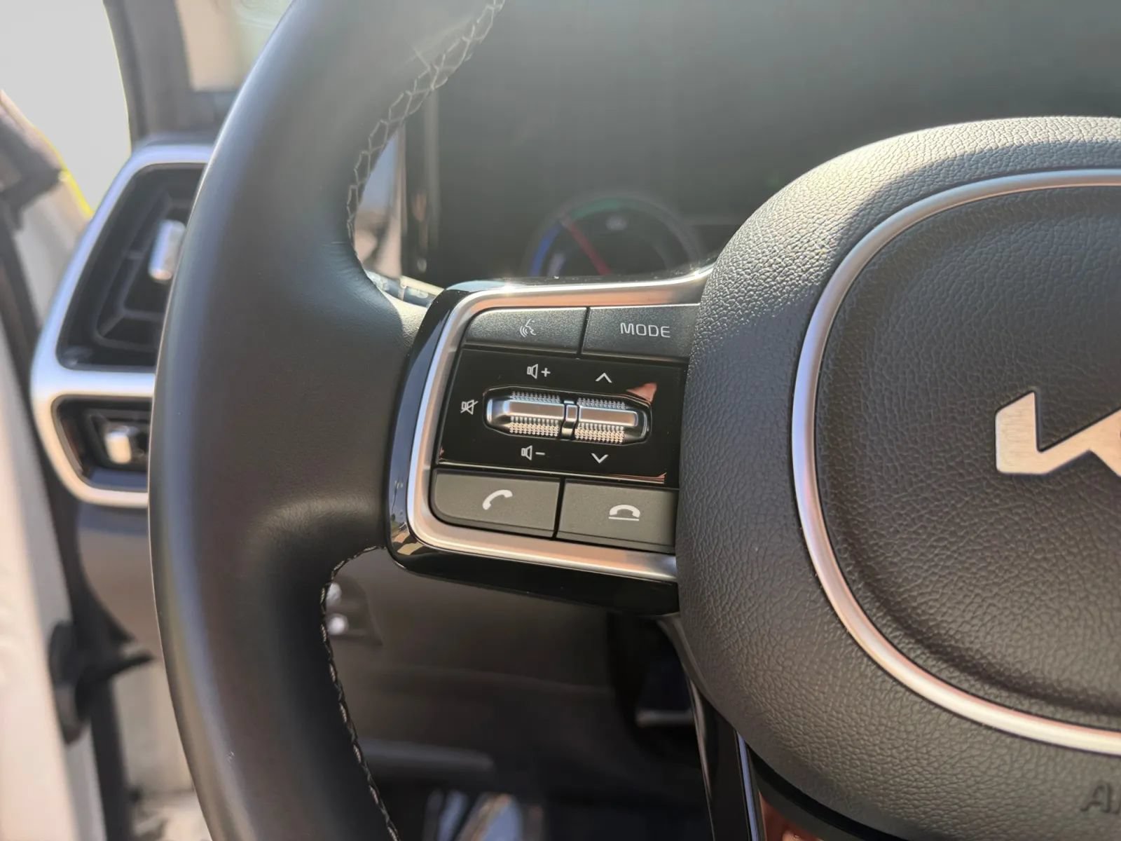 Used 2022 Kia Sorento SX AWD/4WD image 22