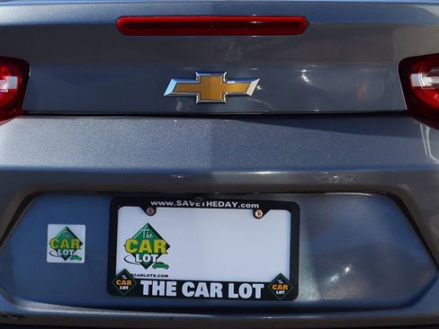 Used 2020 Chevrolet Camaro LT image 21