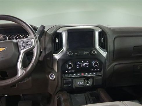 Used 2022 Chevrolet Silverado 1500 LTZ w/ LTZ Convenience Package II image 10