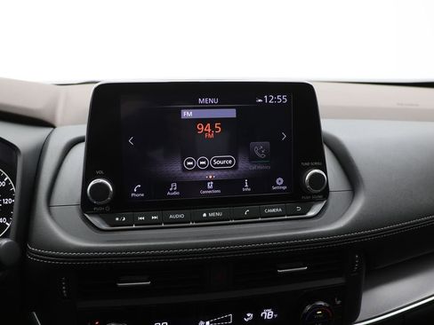 Used 2023 Nissan Rogue SV w/ SV Premium Package image 22