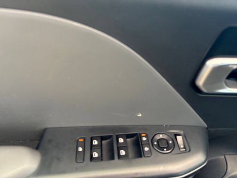 Used 2025 Kia K4 FWD image 18