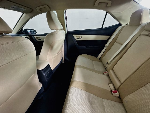 Used 2017 Toyota Corolla LE FWD image 21