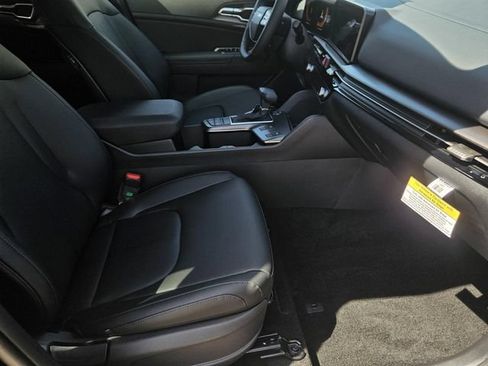 New 2026 Kia Sportage EX FWD image 9