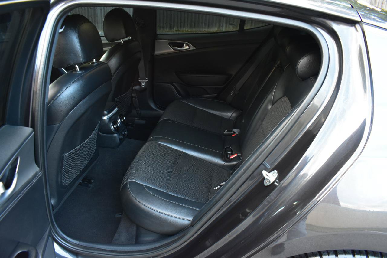 Used 2019 Kia Stinger GT RWD image 16