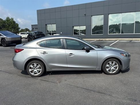 Used 2015 MAZDA MAZDA3 i Sport FWD image 8