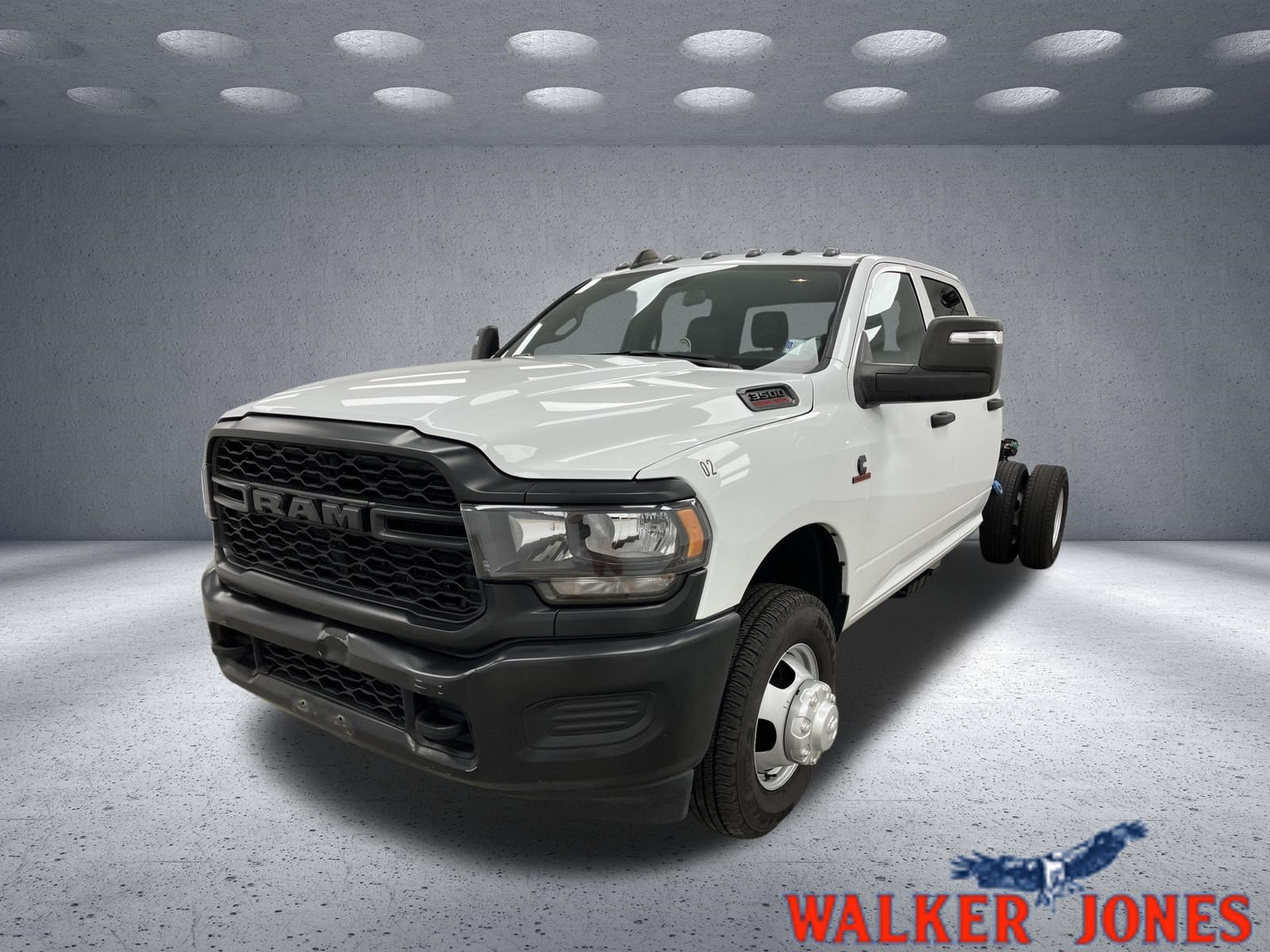 Used 2024 RAM 3500 Tradesman AWD/4WD image 1