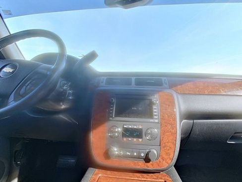 Used 2007 Chevrolet Tahoe LTZ w/ LTZ Preferred Equipment Group AWD/4WD image 27
