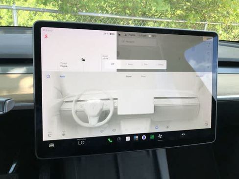 Used 2021 Tesla Model Y Long Range AWD/4WD image 28