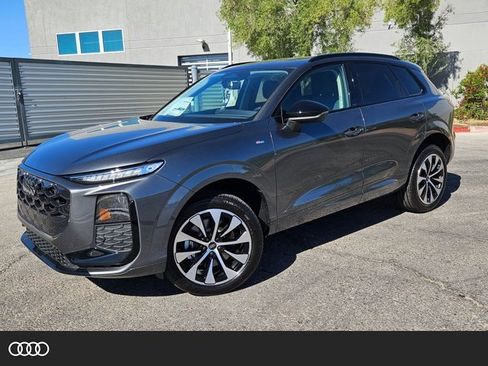 New 2026 Audi Q3 quattro 2.0T AWD/4WD image 1