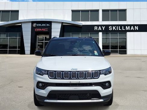 Used 2025 Jeep Compass Limited AWD/4WD image 2