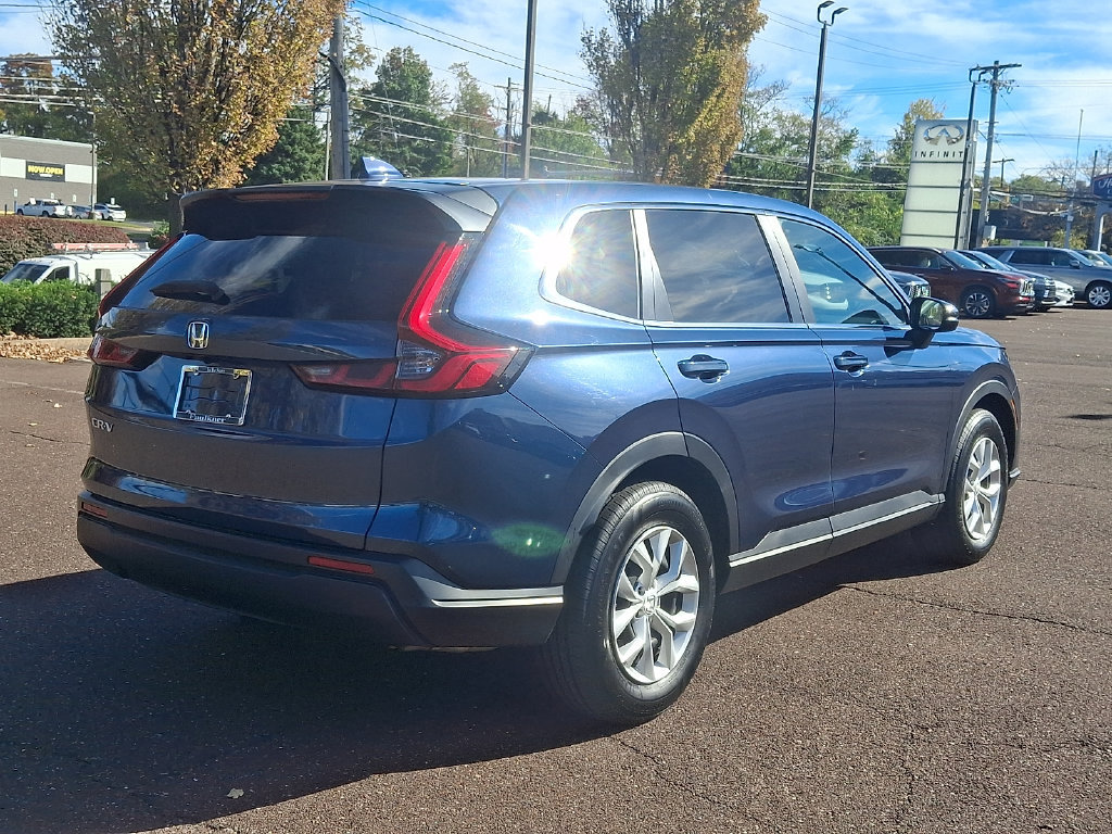 Used 2025 Honda CR-V LX image 6