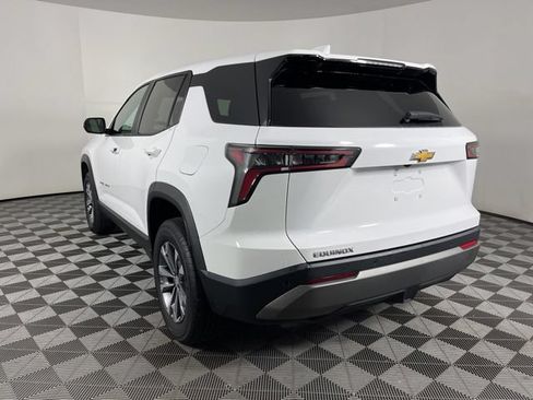 Used 2025 Chevrolet Equinox LT FWD image 8
