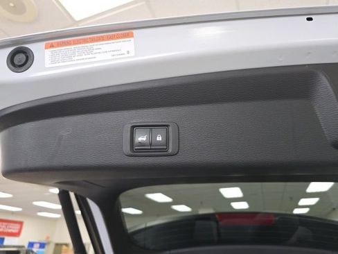 Used 2025 Mitsubishi Outlander SE FWD image 10