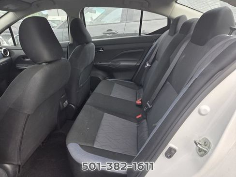 Used 2025 Nissan Versa SV FWD image 10