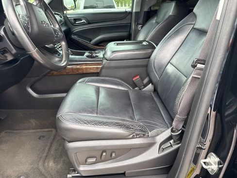 Used 2015 Chevrolet Tahoe LT image 29