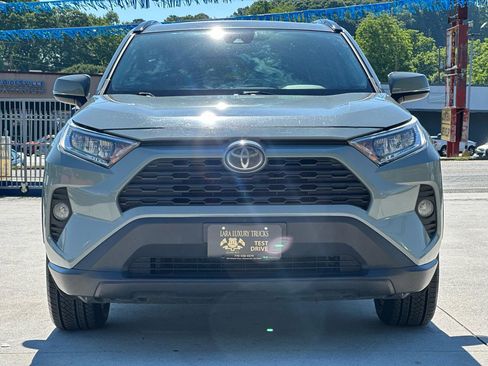 Used 2020 Toyota RAV4 XLE Premium FWD image 2
