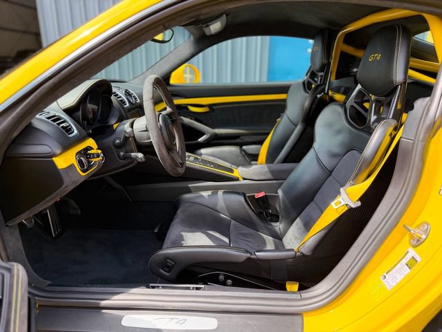 Used 2016 Porsche Cayman GT4 w/ Sport Chrono Package RWD image 90