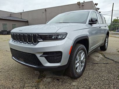 New 2025 Jeep Grand Cherokee Laredo X w/ Luxury Tech Group I