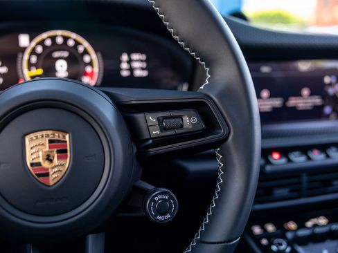 Used 2026 Porsche 911 GT3 RWD image 36