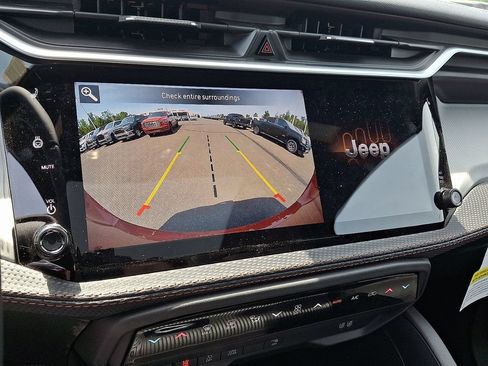 New 2026 Jeep Cherokee Limited AWD/4WD image 15