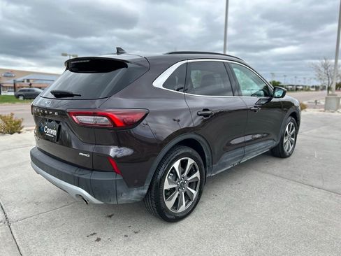 Used 2023 Ford Escape Platinum w/ Premium Technology Package AWD/4WD image 9