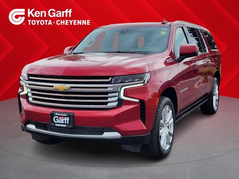 Used 2021 Chevrolet Suburban High Country AWD/4WD image 1