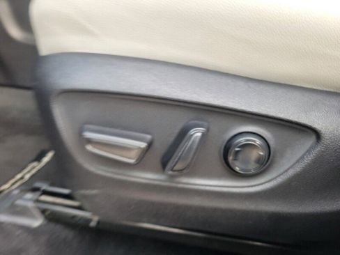 Used 2025 Toyota Grand Highlander AWD Hybrid image 12