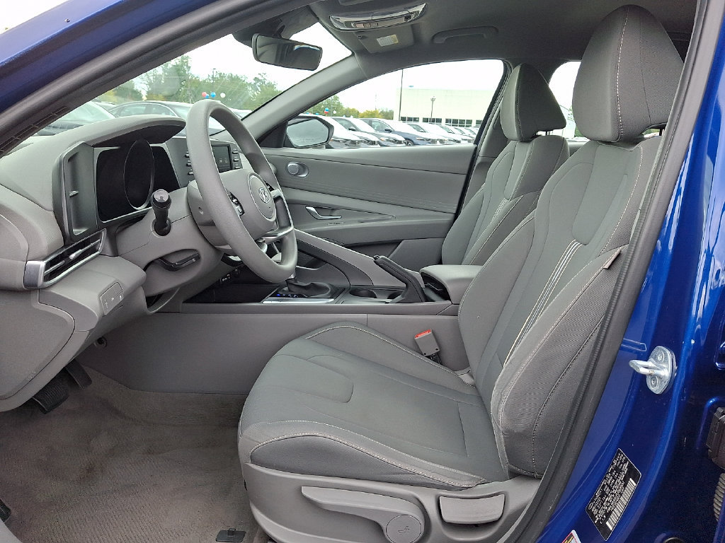 Used 2023 Hyundai Elantra SEL FWD image 12
